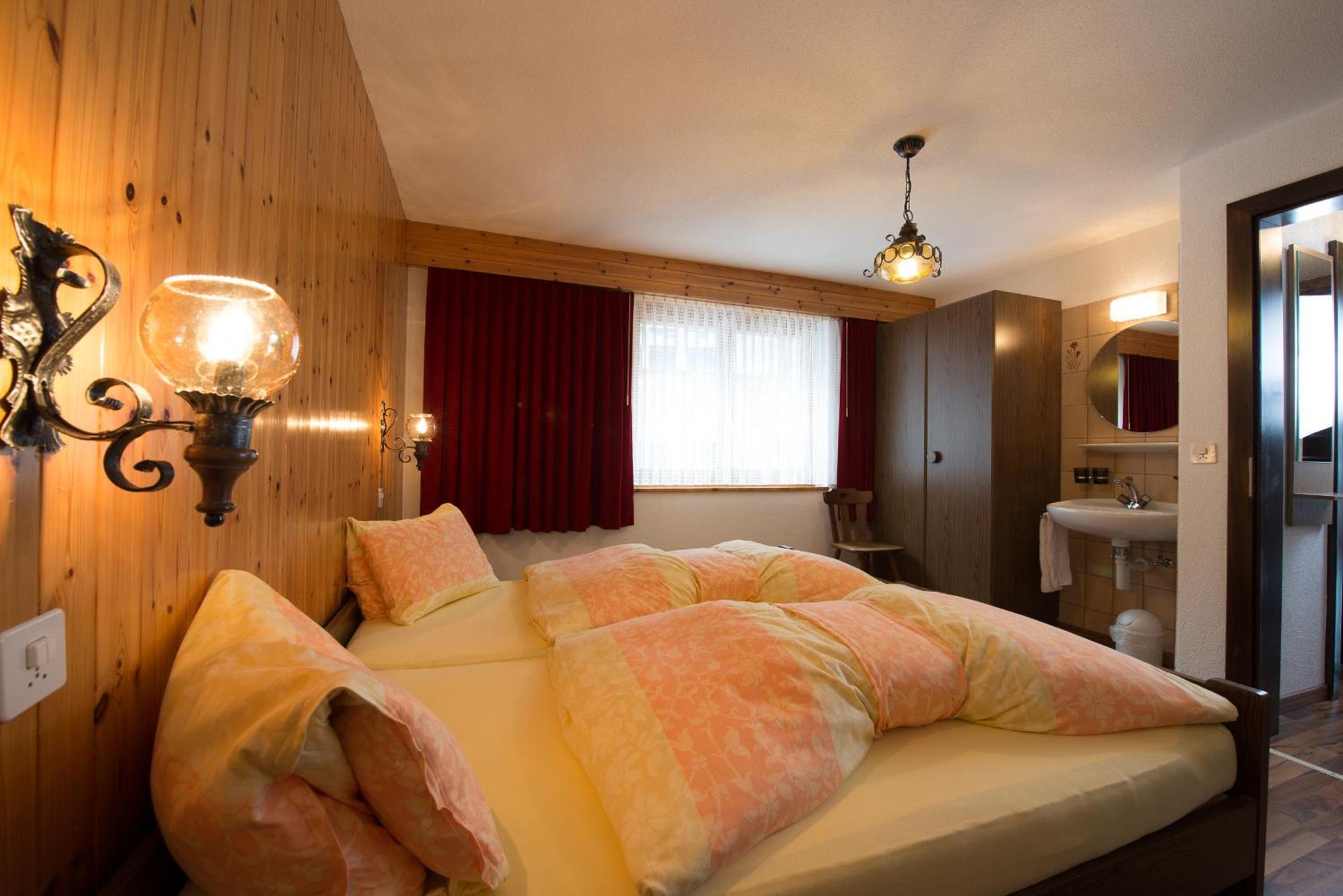 Apartmán Haus Alba Saas-Almagell Pokoj fotografie