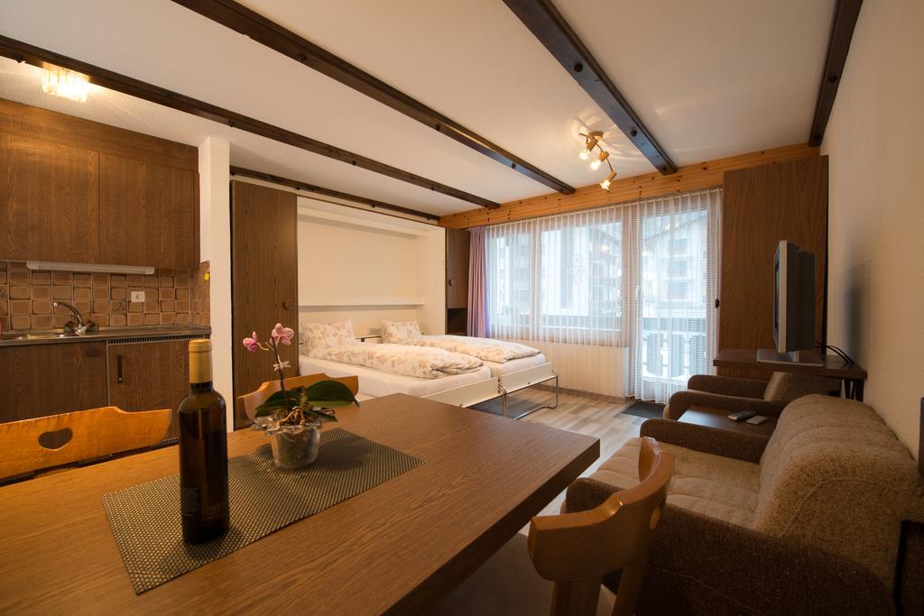 Apartmán Haus Alba Saas-Almagell Pokoj fotografie